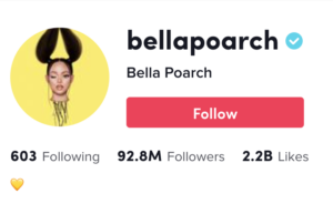 Screenshot van bellapoarch TikTok bio met volgknop, aantal volgers en vind-ik-leuks.