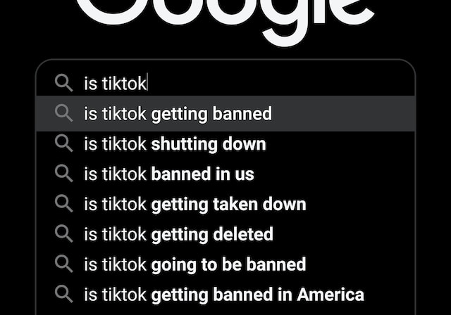 Bildschirm mit Google-Suchergebnissen über das Verbot von TikTok. 