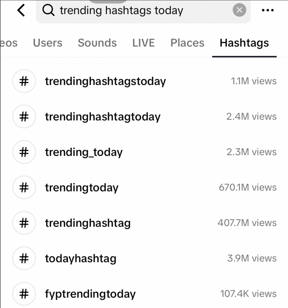 Captură de ecran realizată de High Social din rezultatele căutării de către TikTok a hashtag-urilor în trend.